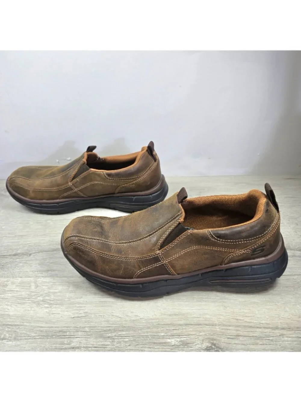 Skechers men leather